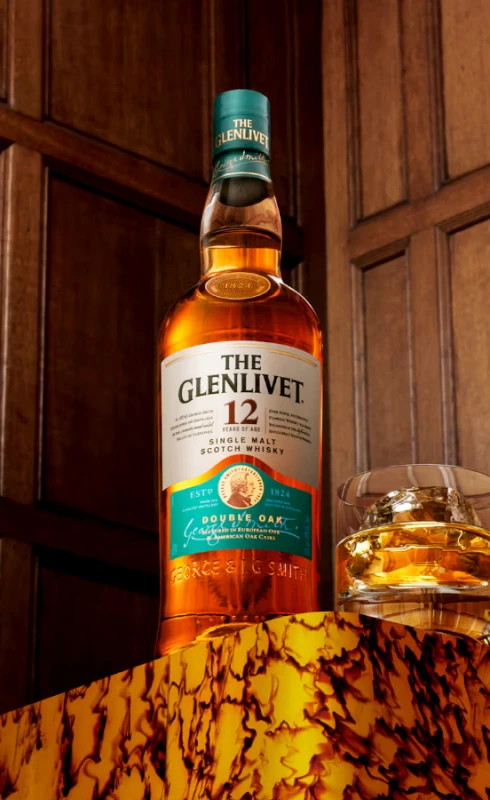 WHISKY GLENLIVET 12YO 0,7L + SZKLANKI