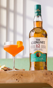 WHISKY GLENLIVET 12YO 0,7L + SZKLANKI
