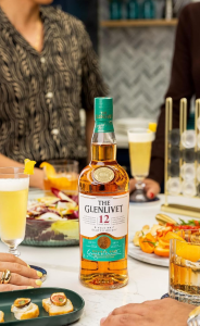 WHISKY GLENLIVET 12YO 0,7L + SZKLANKI