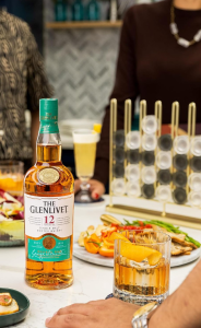 WHISKY GLENLIVET 12YO 0,7L + SZKLANKI