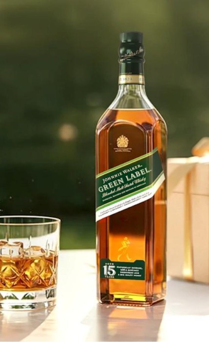 WHISKY JOHNNIE WALKER GREEN 0,7L 43%