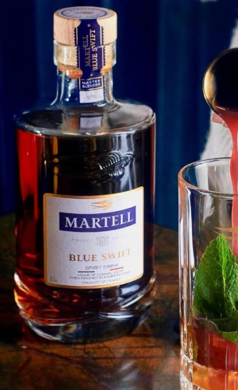 COGNAC MARTELL BLUE SWIFT 0,7L 40%