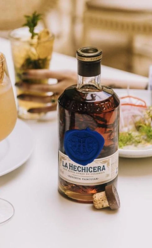 RUM LA HECHICERA RESERVA FAMILIAR 0,7L 40%