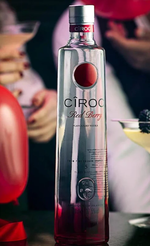 WÓDKA CIROC RED BERRY 0,7L 37,5%
