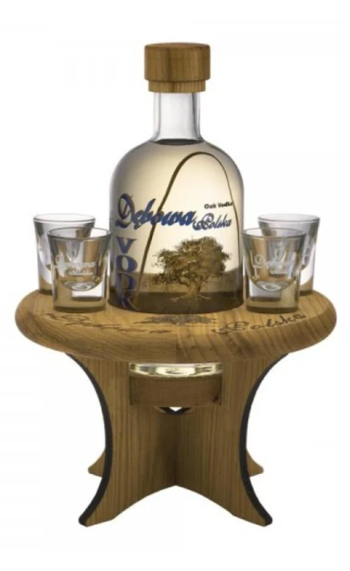 WÓDKA DĘBOWA 0,7L + STOLIK + 4 KIELISZKI