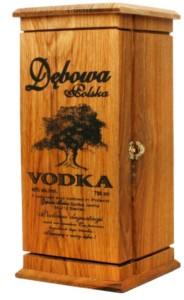WÓDKA DĘBOWA ETUI DĘBOWE ZAMYKANE 0,7L 40%