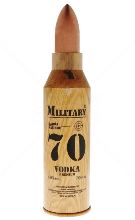 WÓDKA DĘBOWA MILITARY 0,7L 40%