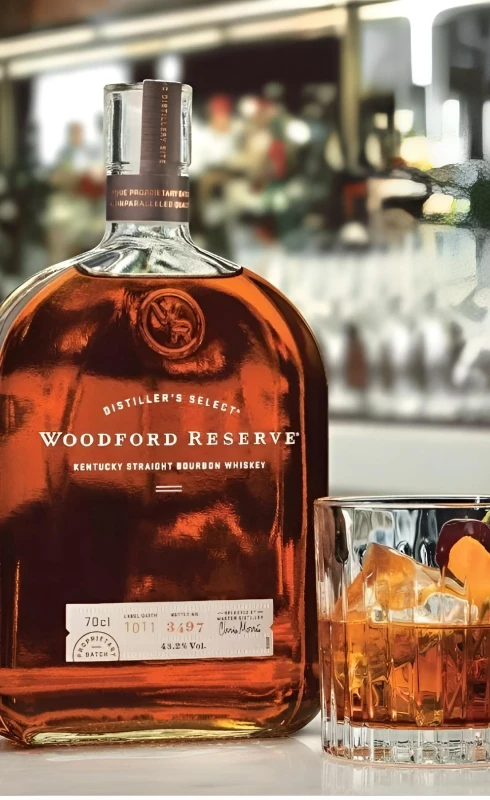 BOURBON WOODFORD RESERVE 0,7L NA PREZENT