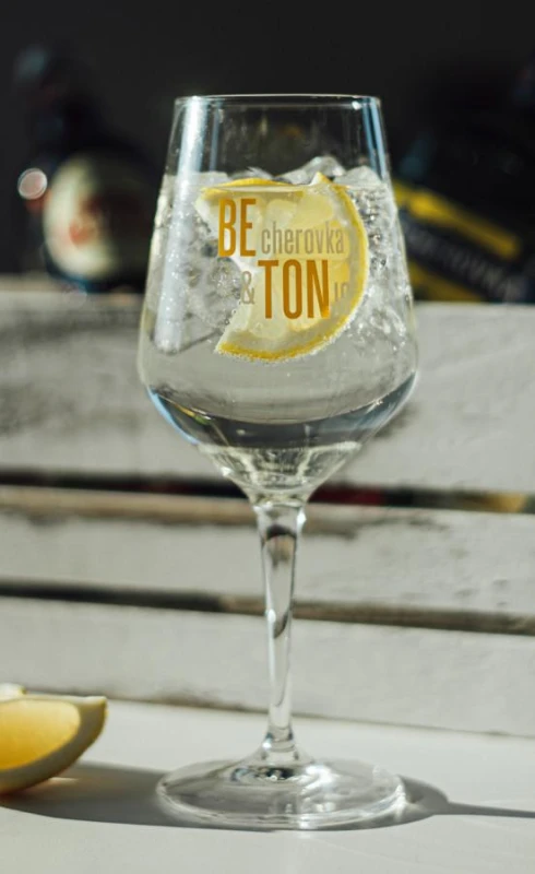 WÓDKA BECHEROVKA 0,7L 38%