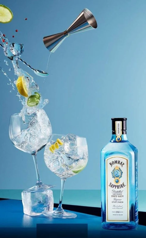 GIN BOMBAY SAPPHIRE 0,7L 40% + KIELISZEK