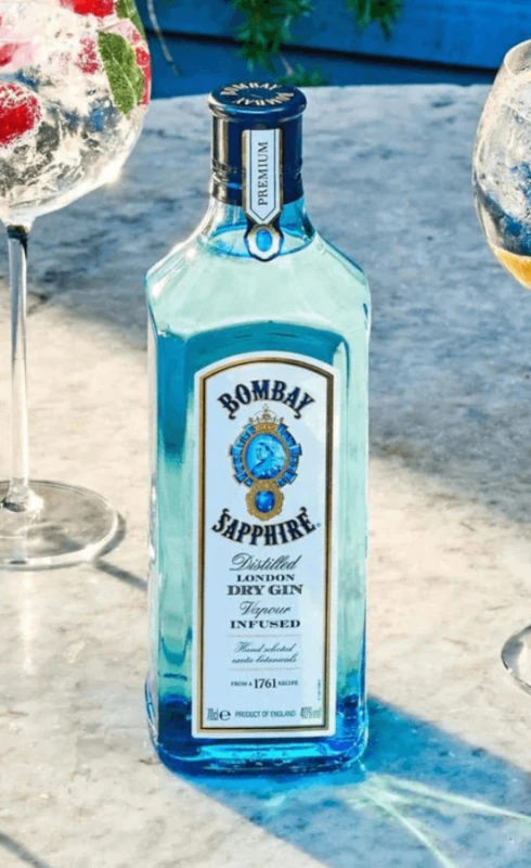 GIN BOMBAY SAPPHIRE 0,7L + KIELISZEK