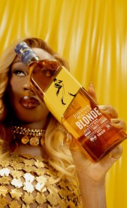 WHISKY JOHNNIE WALKER BLONDE 0,7L 40%