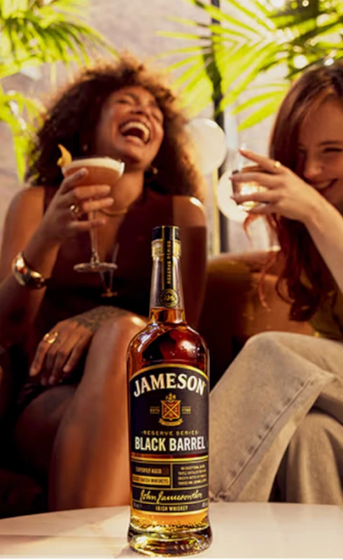 Jameson_Black_Barrel_700ml_zestaw_ze_szklankami