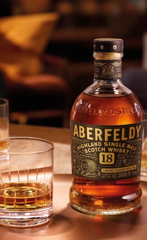 Whiskey_Szkocka_Aberfeldy_07L_40%