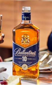 Whisky_szkocka_Ballantines_10YO.jpg